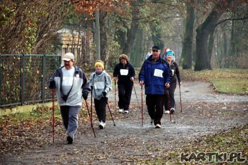 NORDIC WALKING